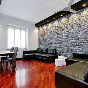 Sapphire Apartment